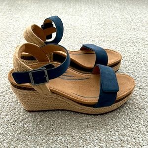 AETREX wedge espadrilles. Like new condition. Worn once.